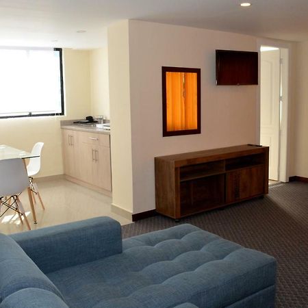 Los Angeles Stay Inn Quito Ngoại thất bức ảnh