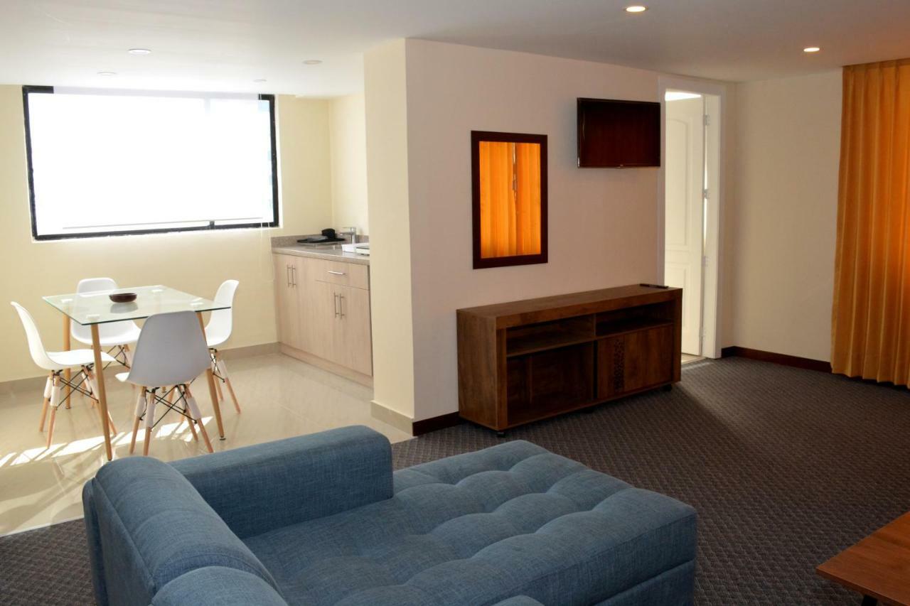 Los Angeles Stay Inn Quito Ngoại thất bức ảnh